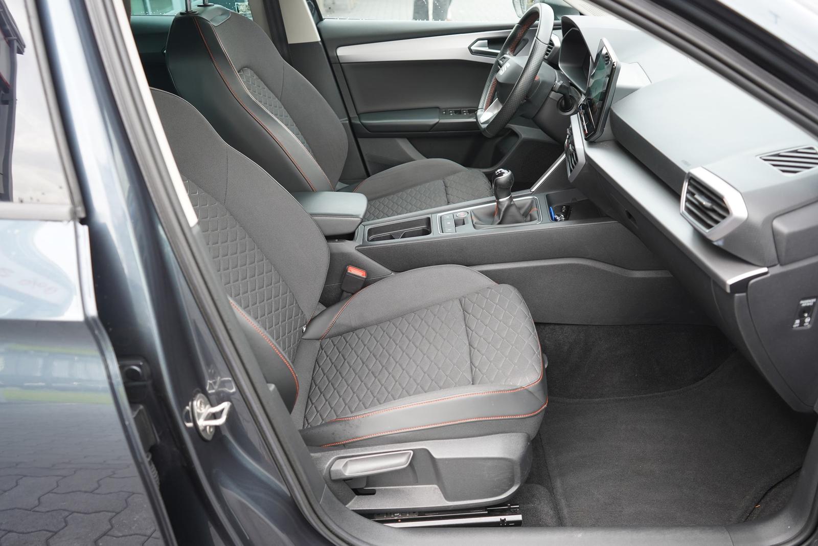 Seat Leon Sportstourer 1.5 FR LED Navi DAB Kamera USB