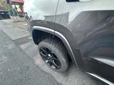 Jeep Grand Cherokee 3.0l V6 250PS Overland AHK Luft   - graue Jeep Grand Cherokee
