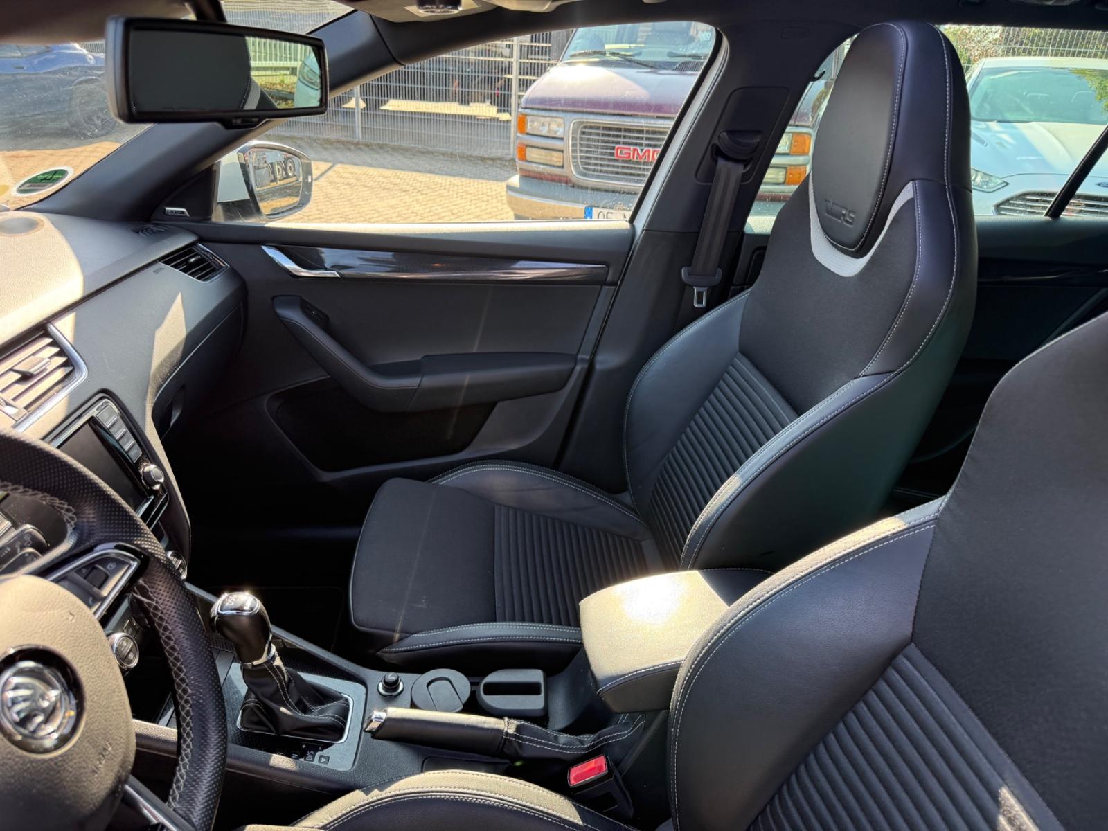 Skoda Octavia 2015 — photo 18