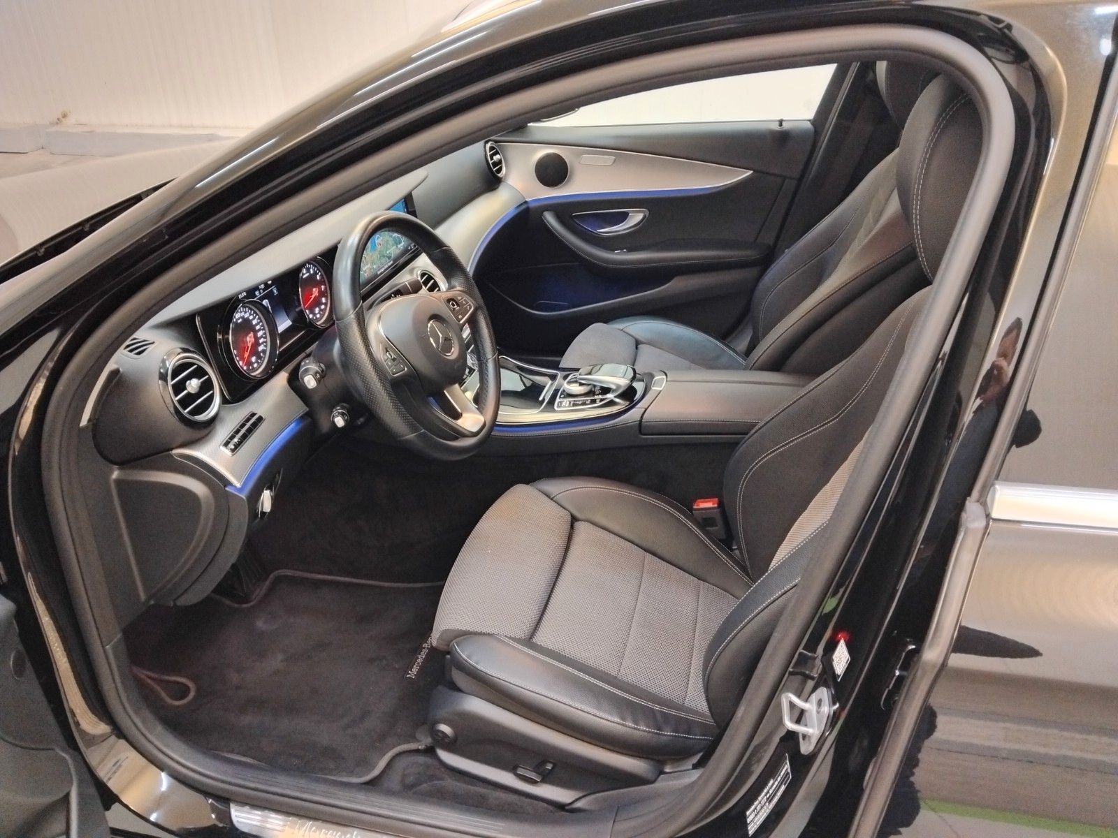Mercedes-Benz E 200 (06/2026, Benzin)