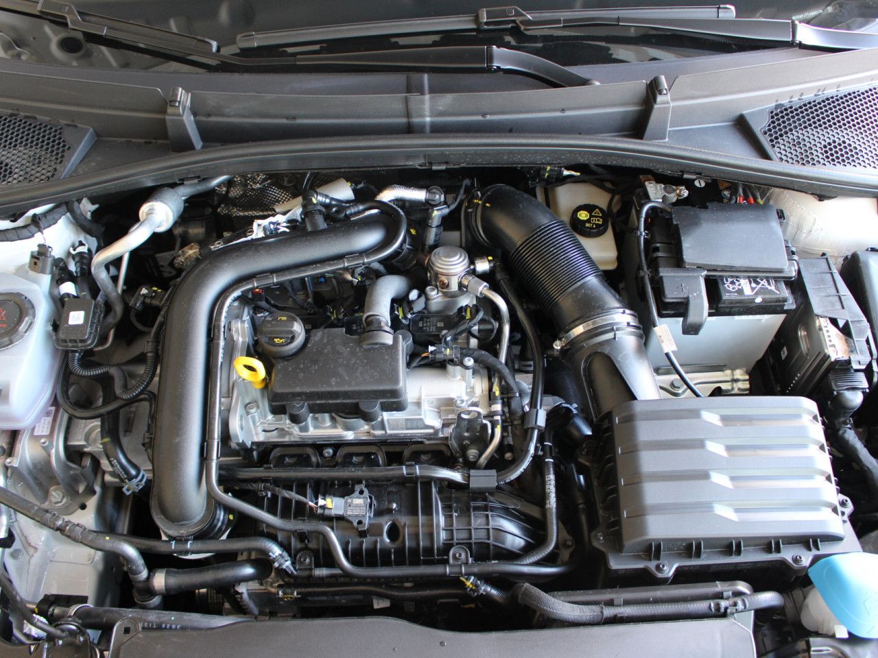 Fahrzeugabbildung SKODA Fabia 1.0 TSI DSG Selection RFK/APP/SHZ