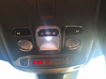 Peugeot 2008 Allure 1.2 PureTech 130 LED+SHZ+Alcant.+PDC