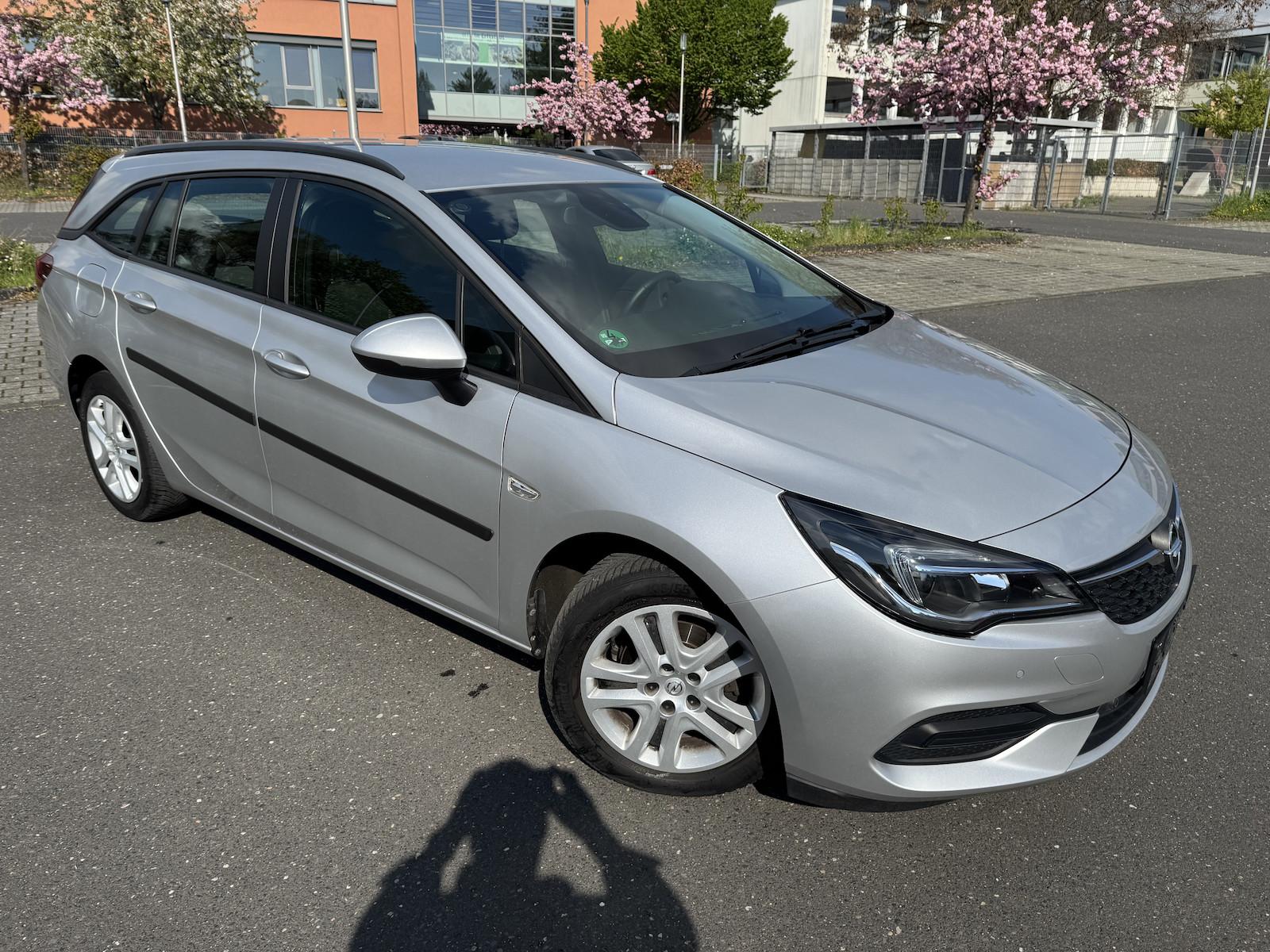 Opel Astra Klima Navi Temp CarPlay 1.Hd 37.000 km !!!