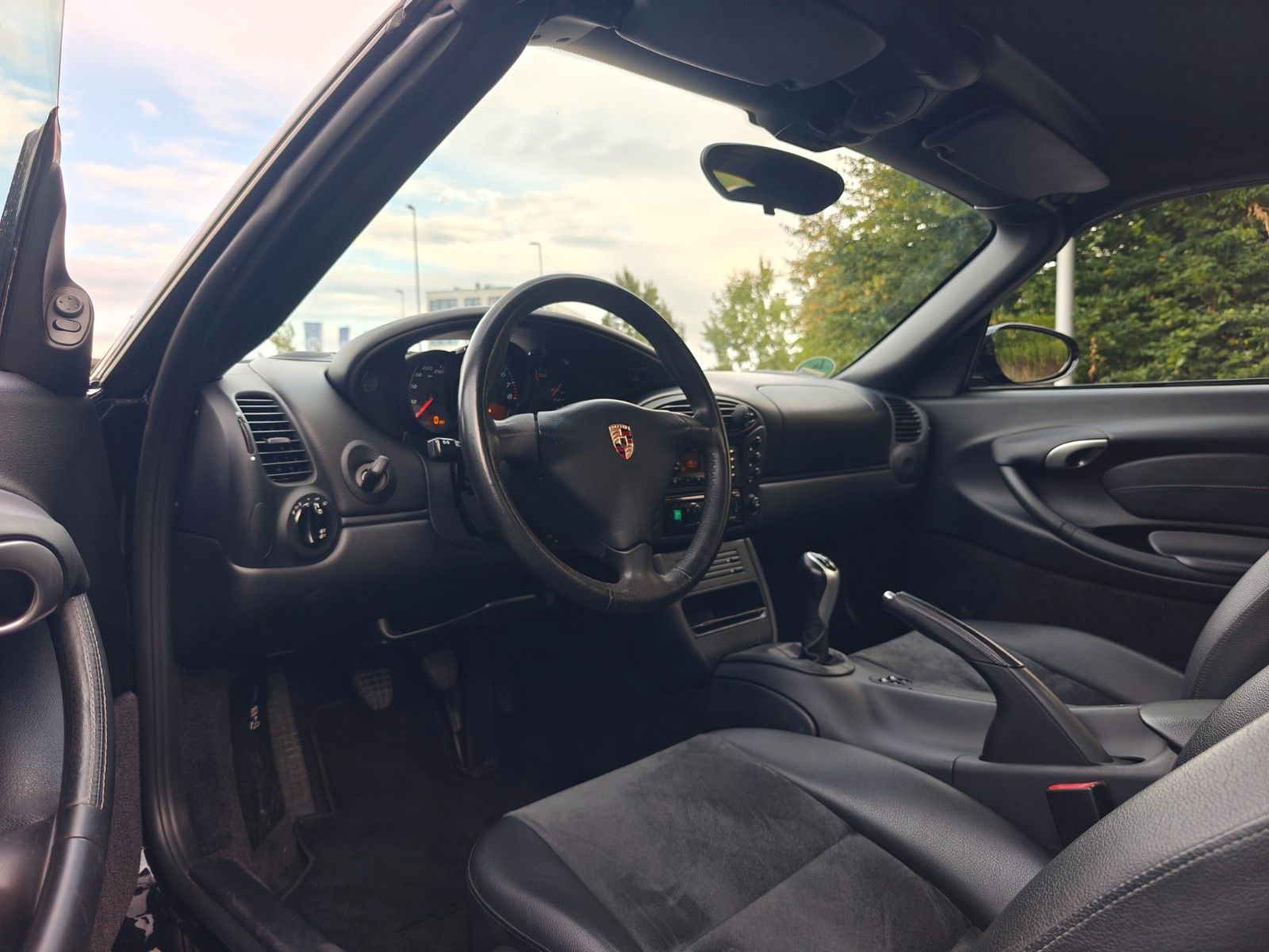 Fahrzeugabbildung Porsche Boxster 986 2.7 Cabrio - WENIG KM, HU NEU! -