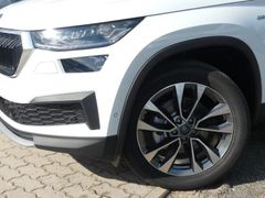 Fahrzeugabbildung Skoda Kodiaq 2.0 TDI DSG Tour *Matrix-LED*NAV*KAM*PDC
