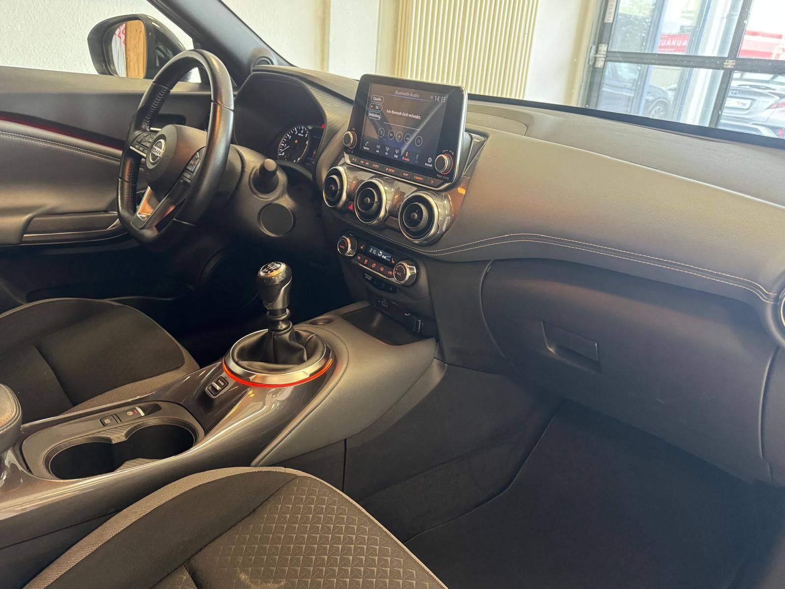 Fahrzeugabbildung Nissan Juke N-Connecta / WENIG KM/NAVI/KLIMA/GARANTIE
