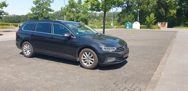 VW Passat Variant 2.0 TDI DSG Business