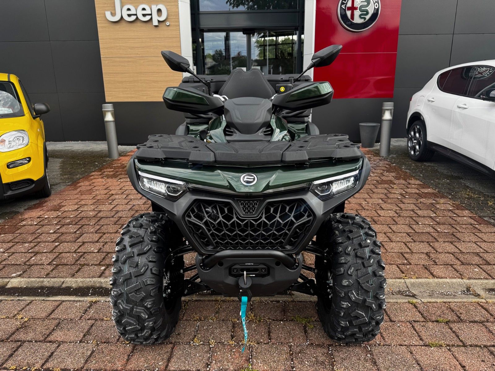 Fahrzeugabbildung CFMOTO CFMOTO CFORCE 1000 PRO ABS forest green KOFFER