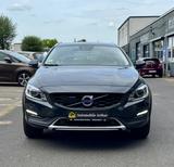 Volvo V60 Cross Country Pro*2.0*1.Hand*Erst 99 Tkm*Alu - Volvo V60 in Düsseldorf