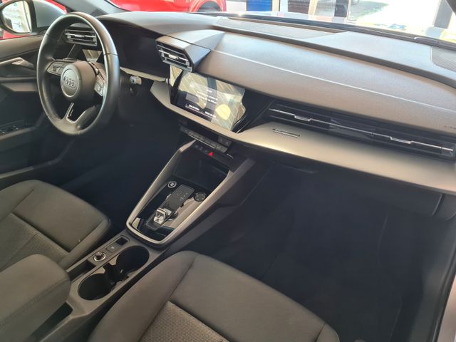 AUDI A3 Sportback 40 TFSI e basis