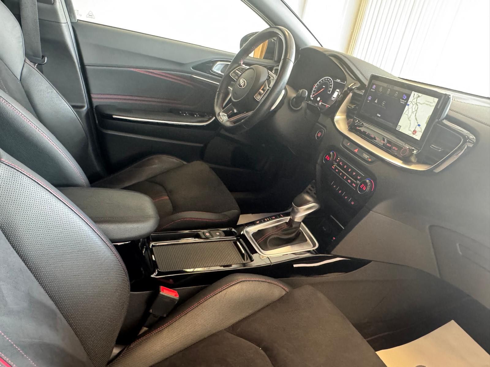 Fahrzeugabbildung Kia ProCeed GT/1.HAND/SCHECKHEFT/NAVI/KLIMA