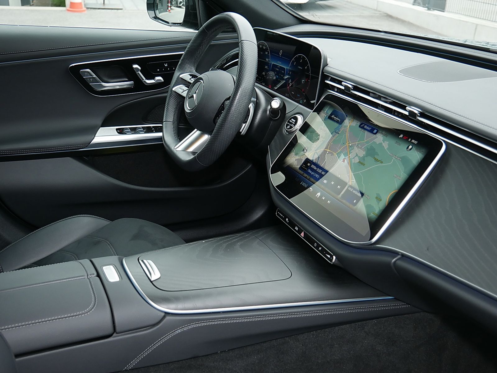 Mercedes-Benz E 450 d 4MATIC T+AMG+Night+DIGITAL LIGHT+AHK+DAB foto 5
