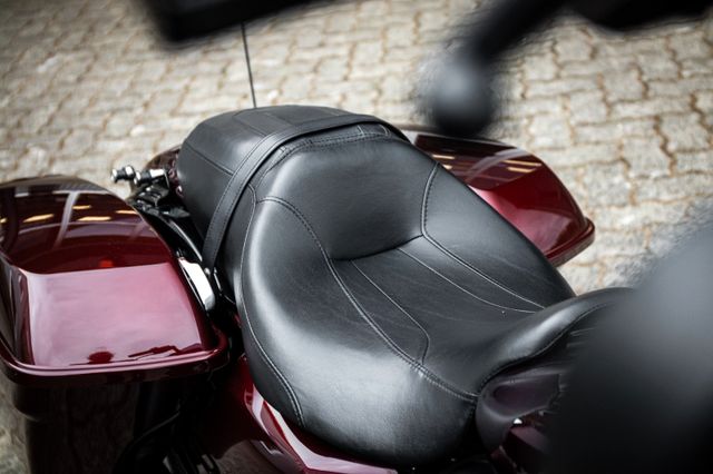 Fahrzeugabbildung Harley-Davidson STREET GLIDE SPECIAL FLHXS FUSED APE-LENKER