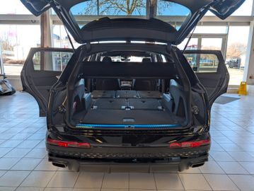 Audi Q7 50 TDI quattro S line