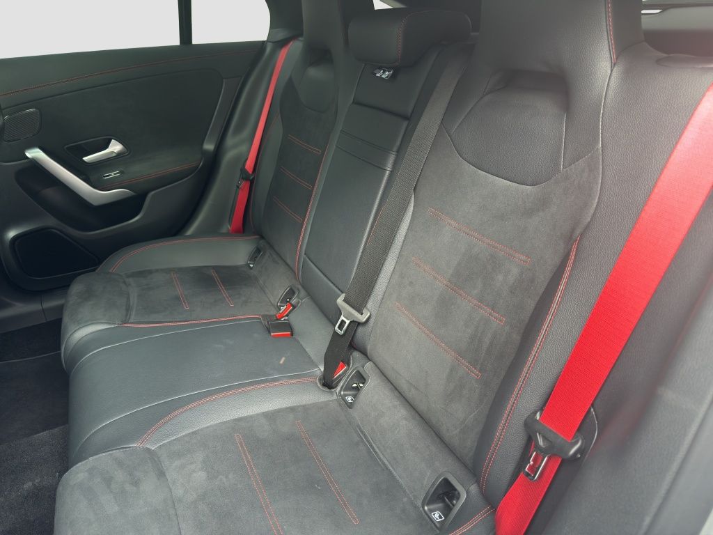 Fahrzeugabbildung Mercedes-Benz AMG CLA 35 4MATIC Shooting Brake HUD*Navi*Pano