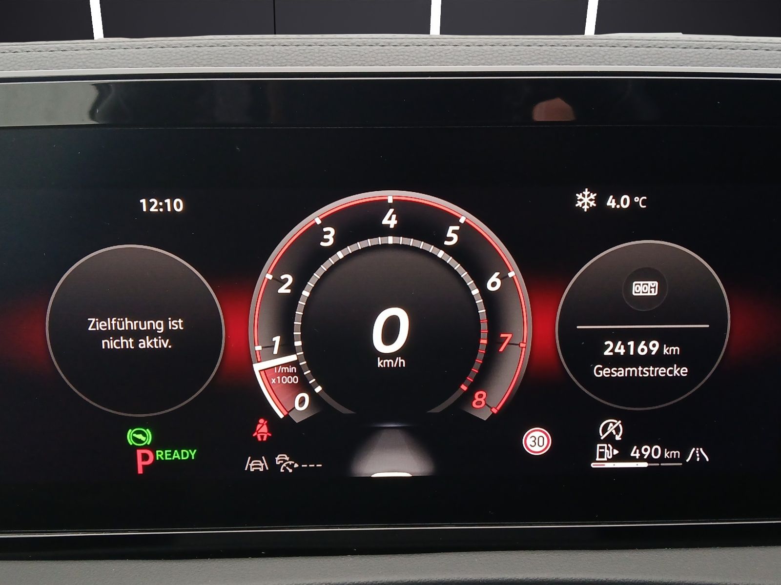 Fahrzeugabbildung Volkswagen Tiguan eTSI Elegance DSG Matrix AHK Navi AID ACC