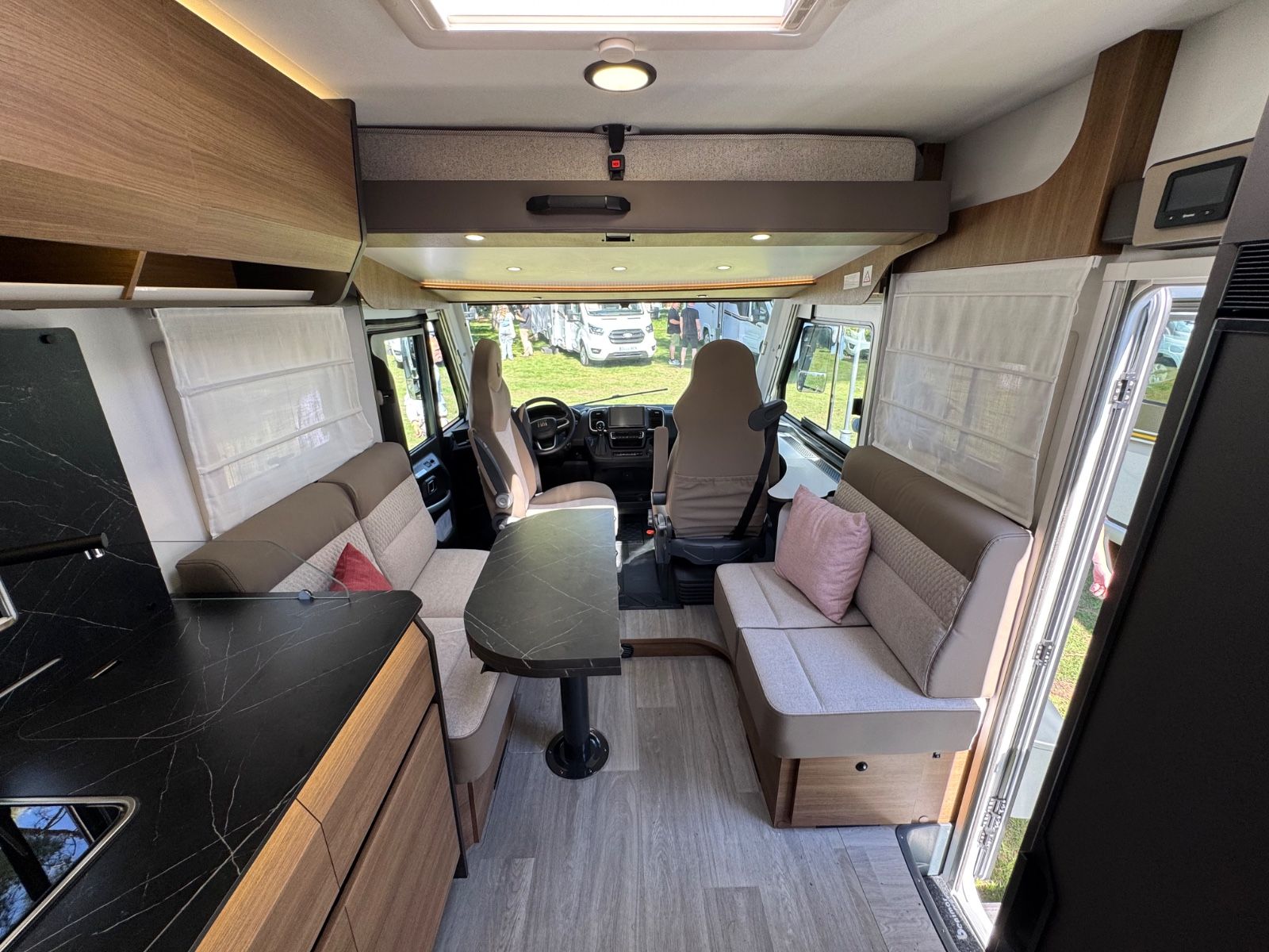 Fahrzeugabbildung Benimar Amphitryon 967 ALDE, Modell 2026