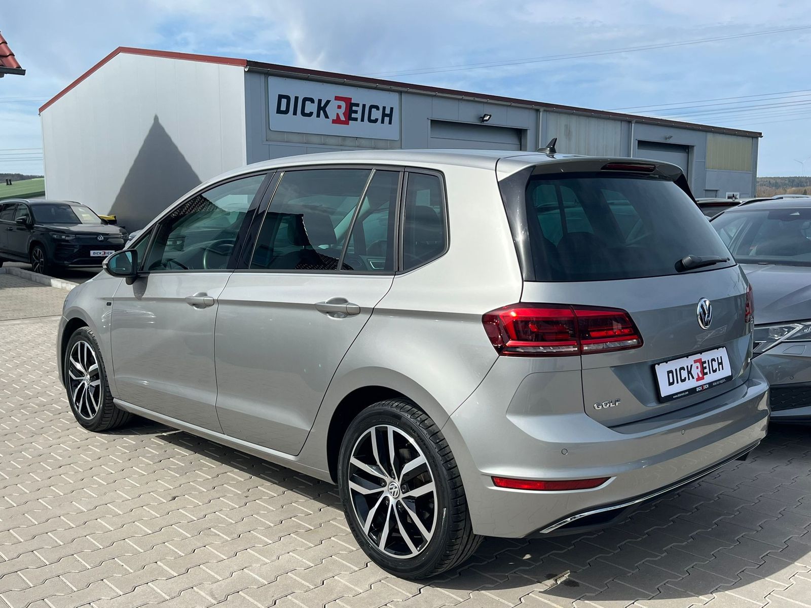 Fahrzeugabbildung Volkswagen Golf Sportsvan 1.5 TSI DSG Join LED*ACC*KAMERA