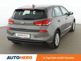Hyundai i30 1.4 MPI Select*NAVI*TEMPO*CAM*PDC*SHZ* - Hyundai i30 Gebrauchtwagen in Frankfurt