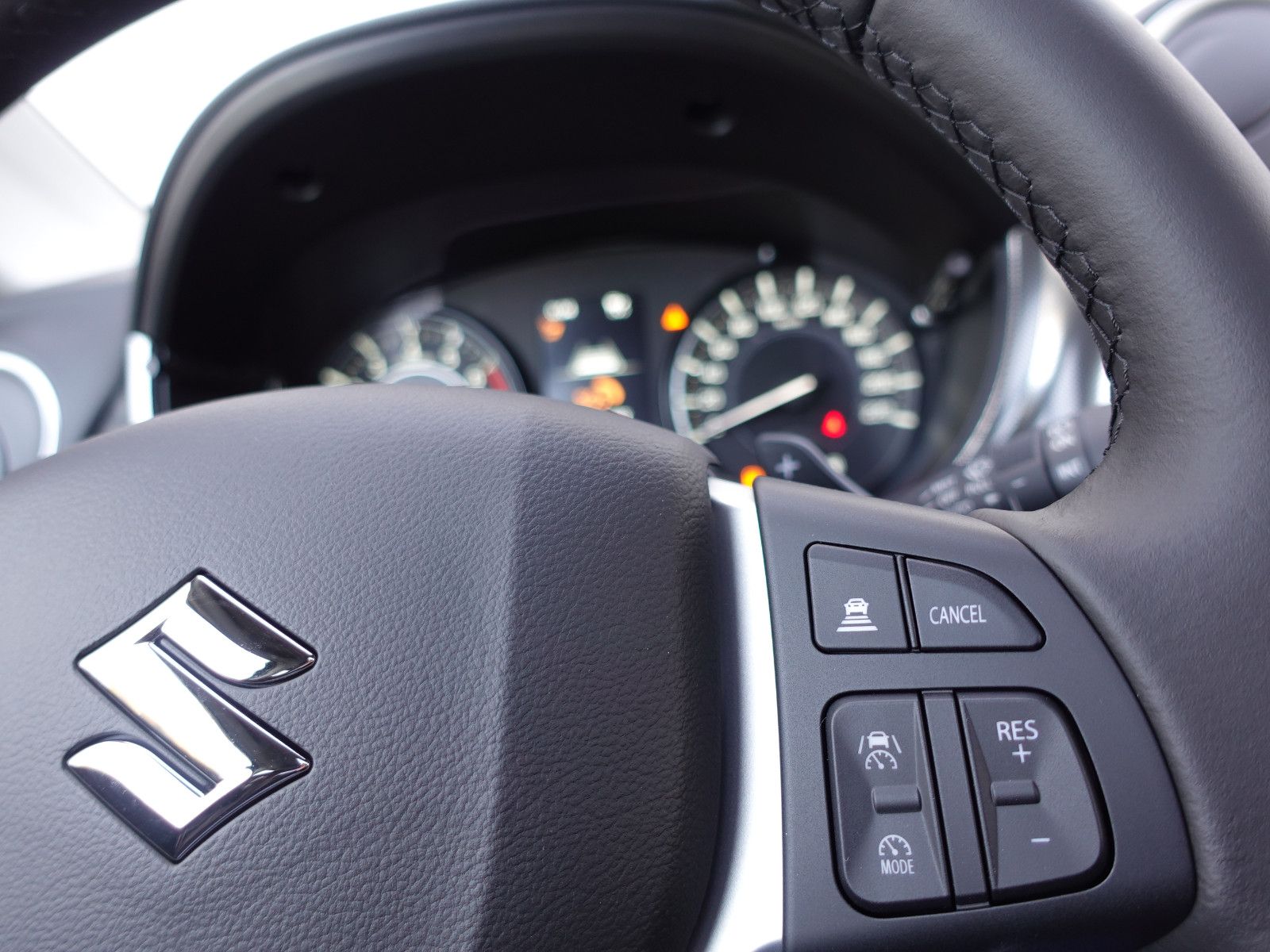 Fahrzeugabbildung Suzuki Vitara 1.4 Comfort+ NAVI,Sitzh.,PDC,Kamera,Pano