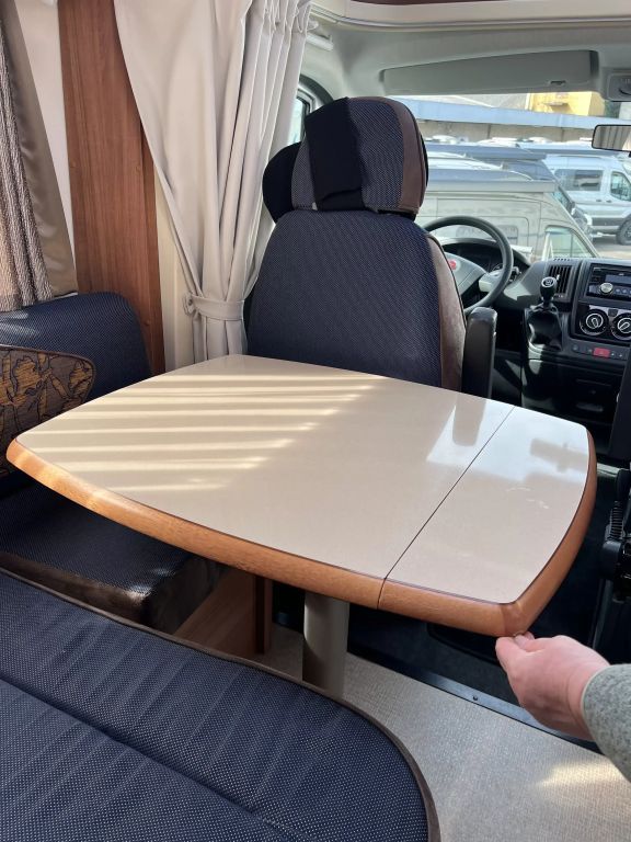 Fahrzeugabbildung Eura Mobil Terrestra T 590 FB *SCHAUSONNTAG 11- 16 Uhr*