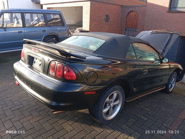 Ford  Mustang GT 4,6  Cabrio mit Tuv