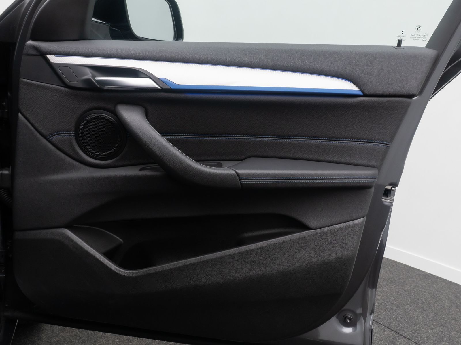 Fahrzeugabbildung BMW X2 sD18i M Sport AHK Kamera GeschwindiReg 19Zoll