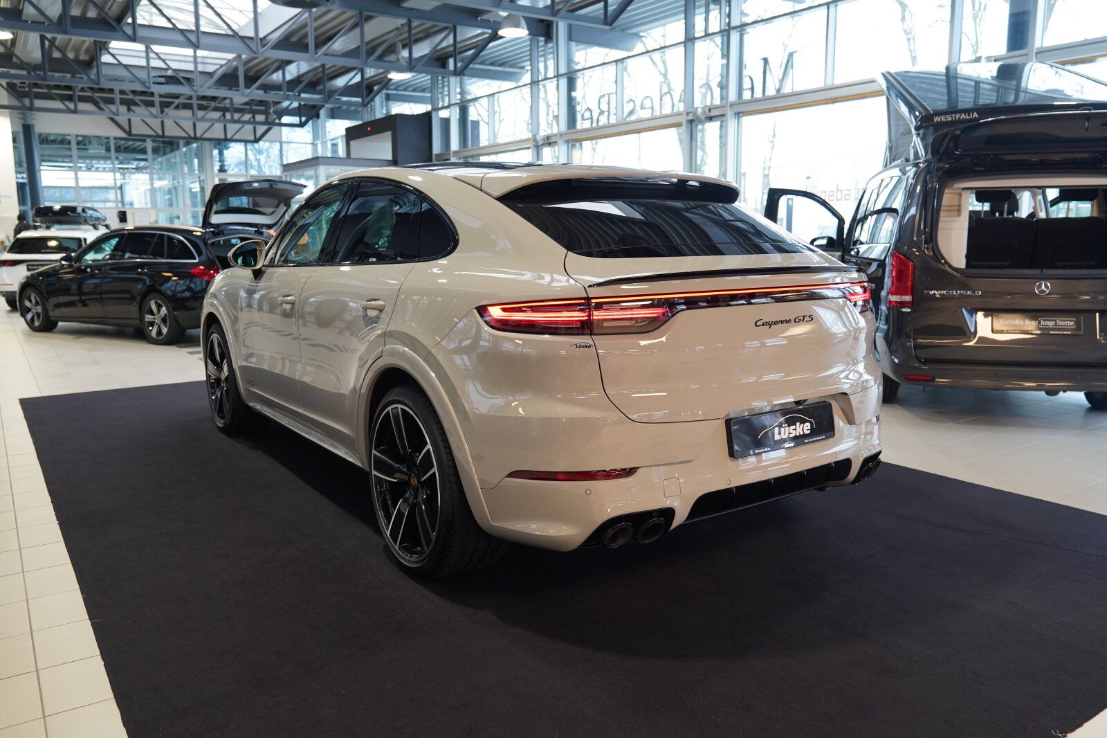 Porsche Cayenne Coupe GTS kreide Sport Classic Pano AHK foto 4
