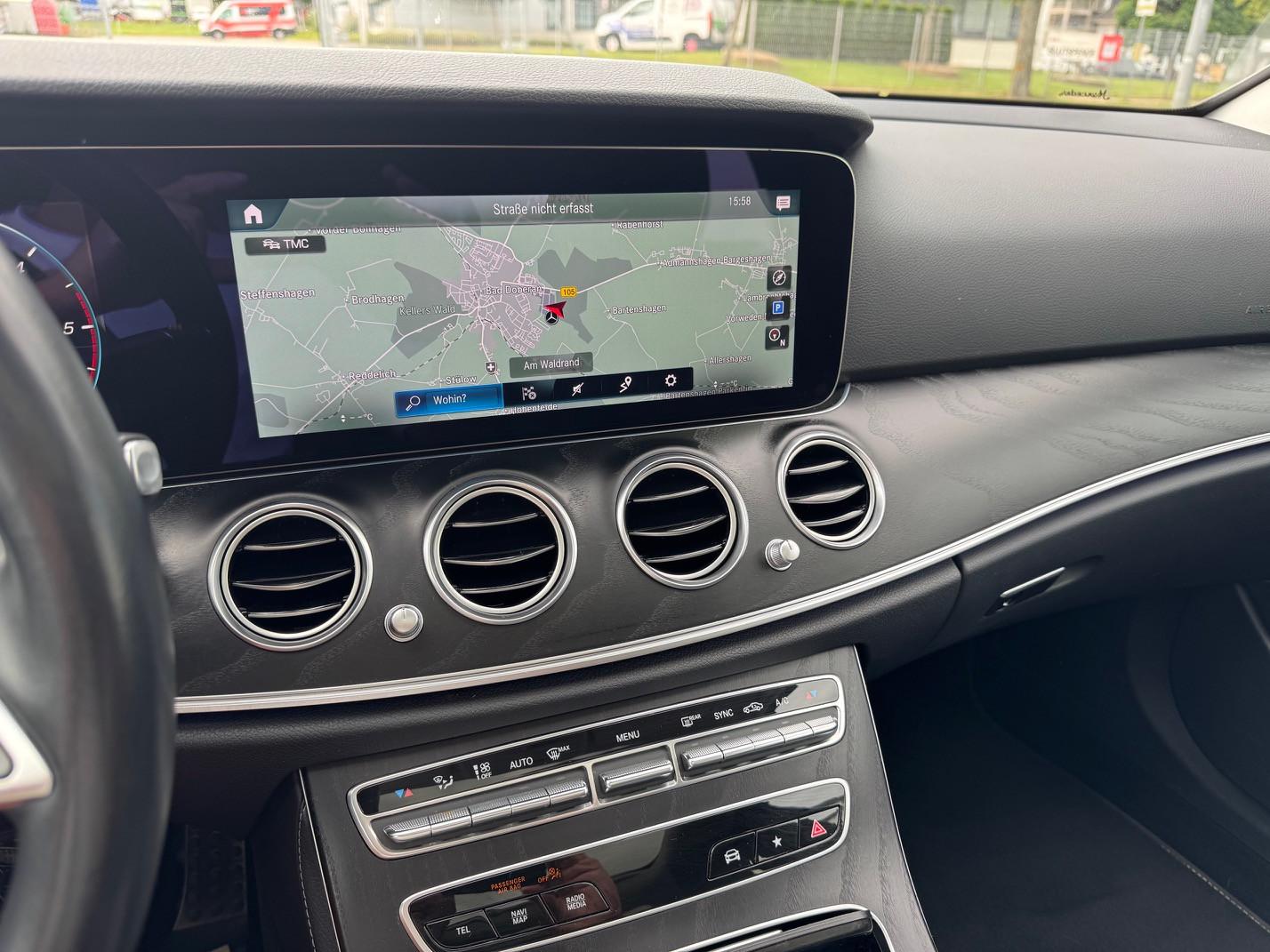 Mercedes-Benz E 220 d 4Matic All-Terrain/Avantg/Panorama/Distr