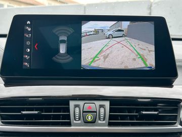 Fahrzeugabbildung BMW X1 xDrive 25i Steptr. Sport Line Pano H&K HeadUp