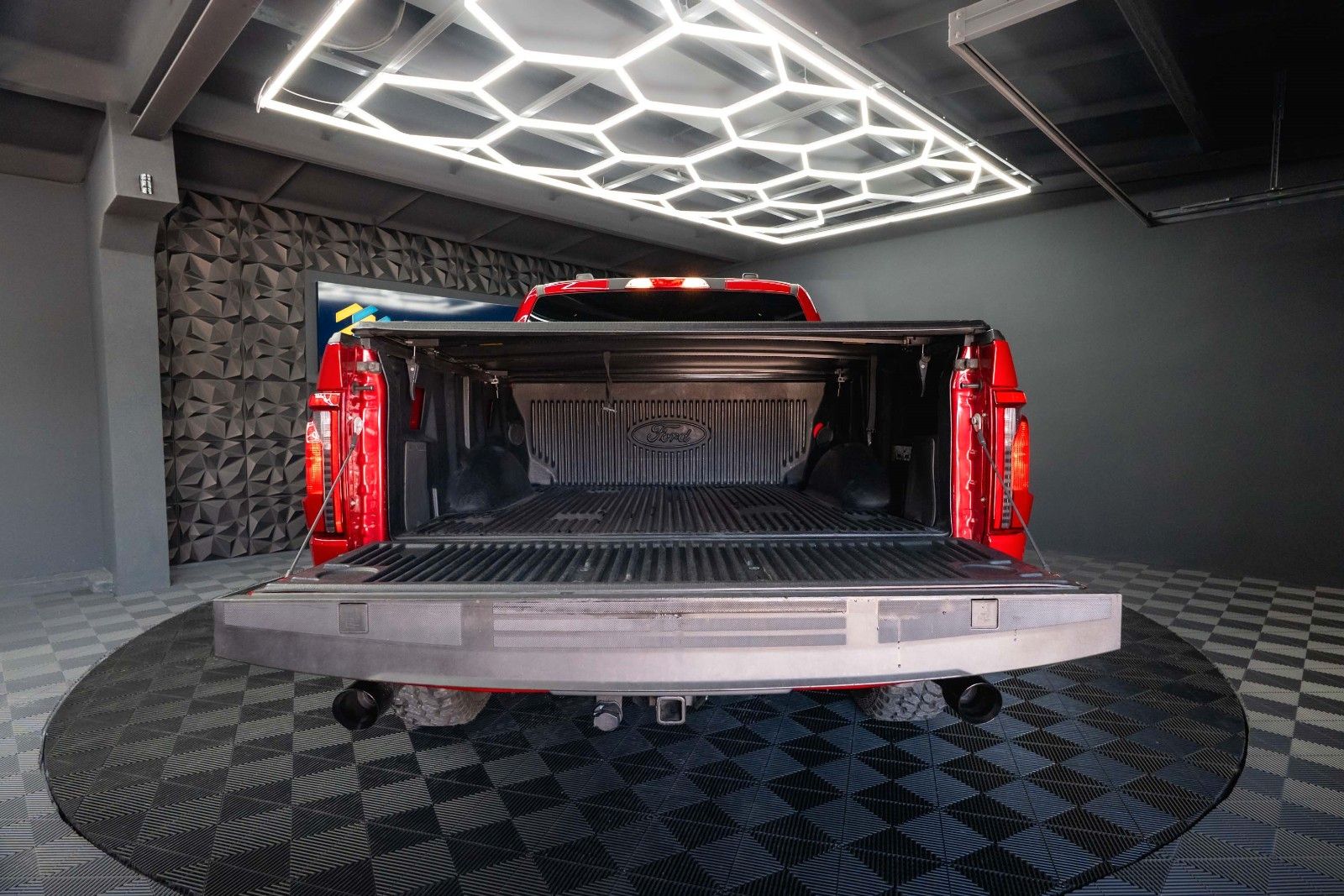 Fahrzeugabbildung Ford F150 5.0L V8 4x4 Offroad SuperCrew RAPTOR 19%