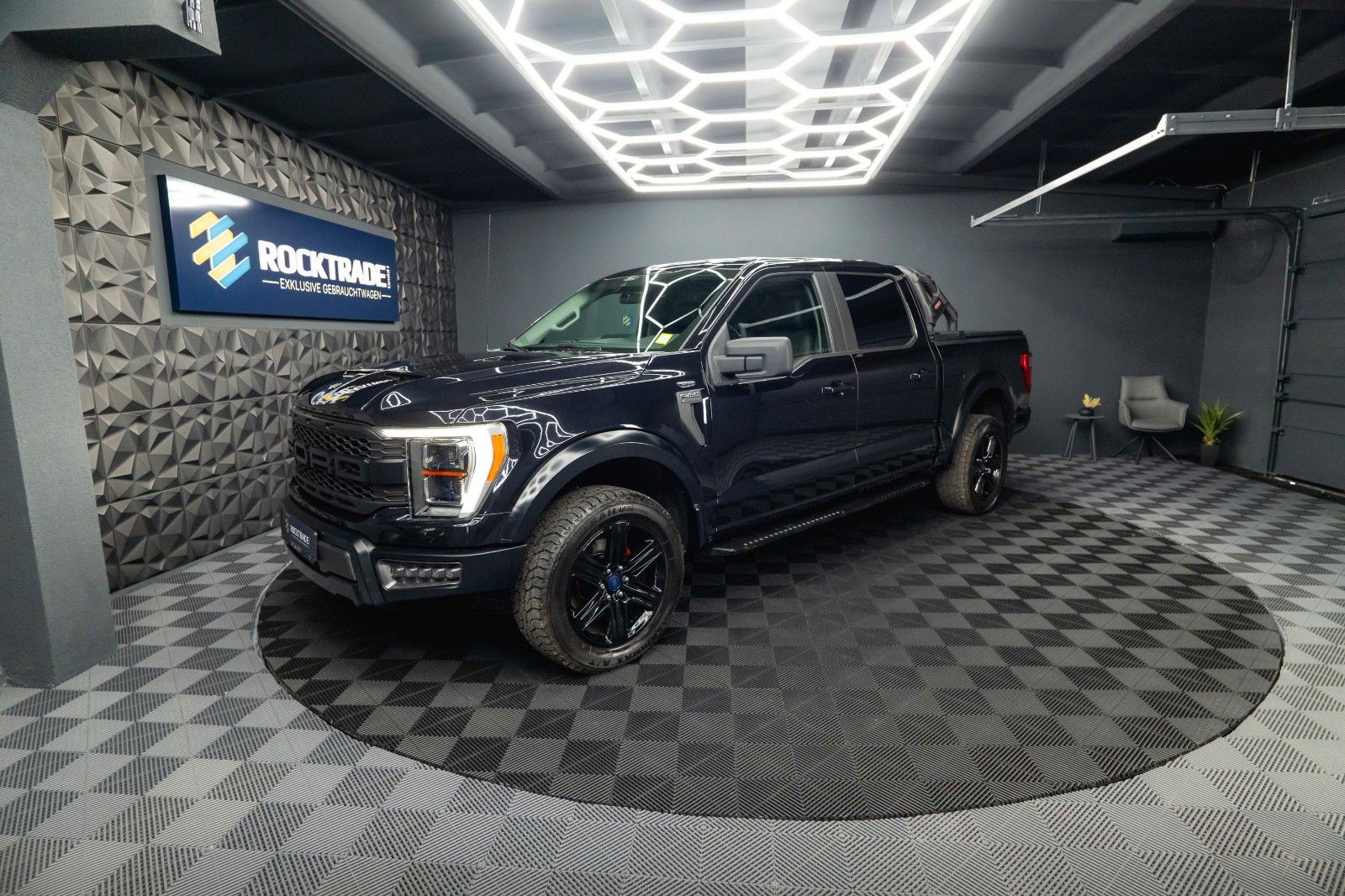 Fahrzeugabbildung Ford F150 5.0L V8 4x4 Offroad SuperCrew RAPTOR 19%