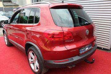 Volkswagen Tiguan - 4