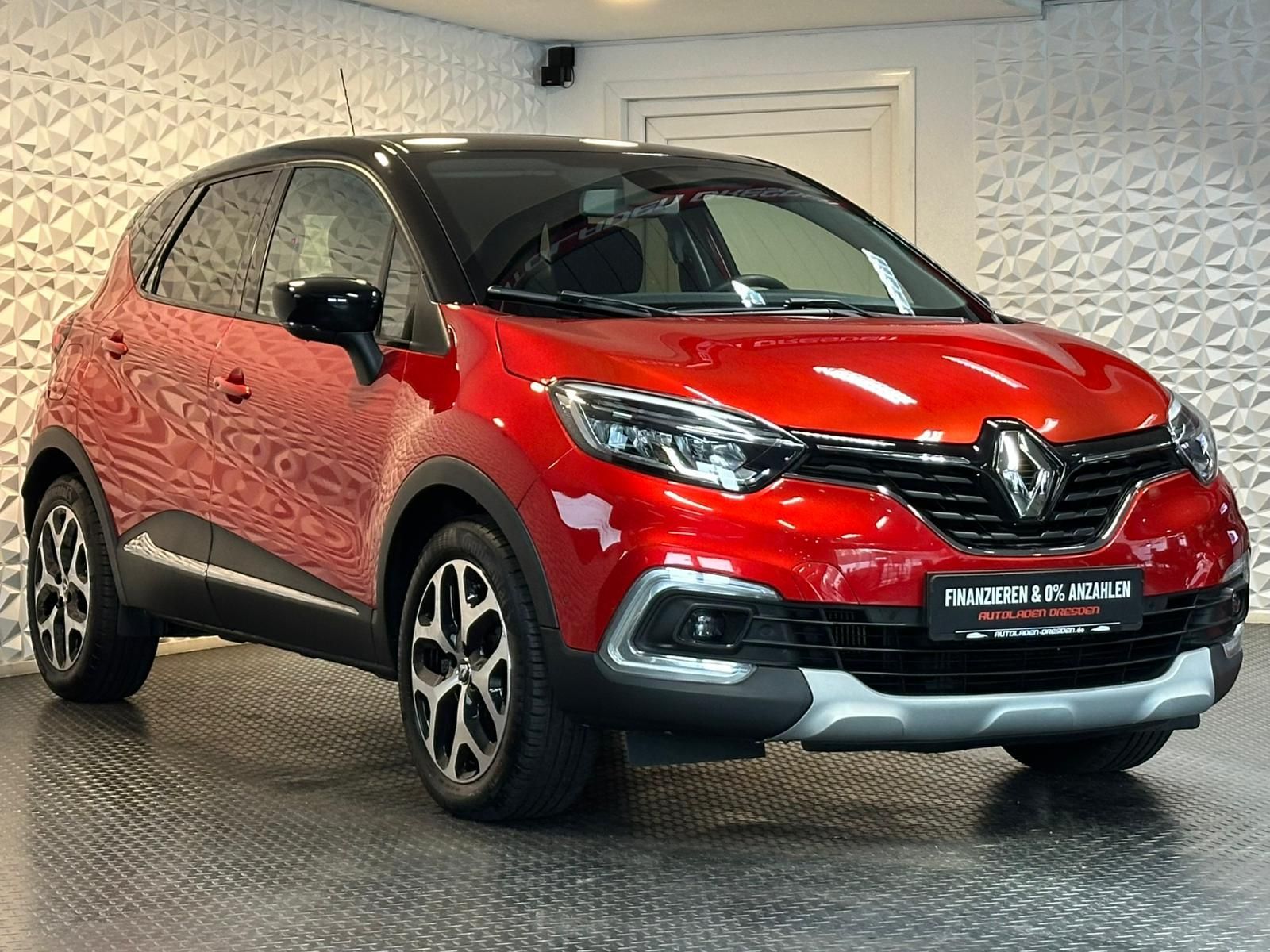 RENAULT Captur 1.3TCE INTENS* LED#NAV#TEMPO#CAM#KEYLESS - Image 2