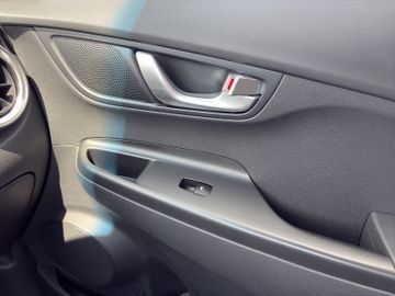Hyundai Kona Select Elektro Kam.+KeyLess+Navi+SHZ+ACC