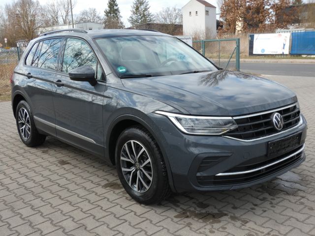 Volkswagen Tiguan Life2.0TDI DSG LED Navi SHZ AHK ACC