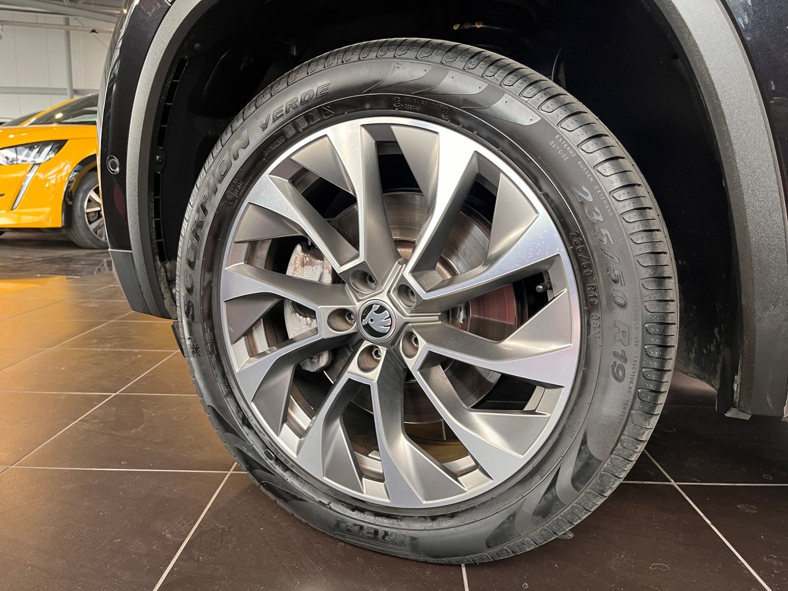 Fahrzeugabbildung SKODA Kodiaq Clever 4x4 PANO 360° LED NAVI