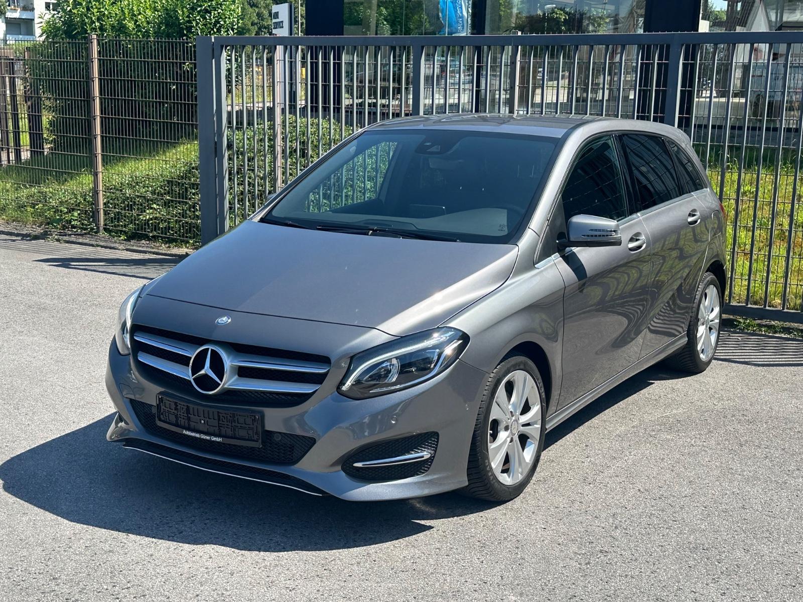 Mercedes-Benz B 200 Rückfahrkamera LED AHK