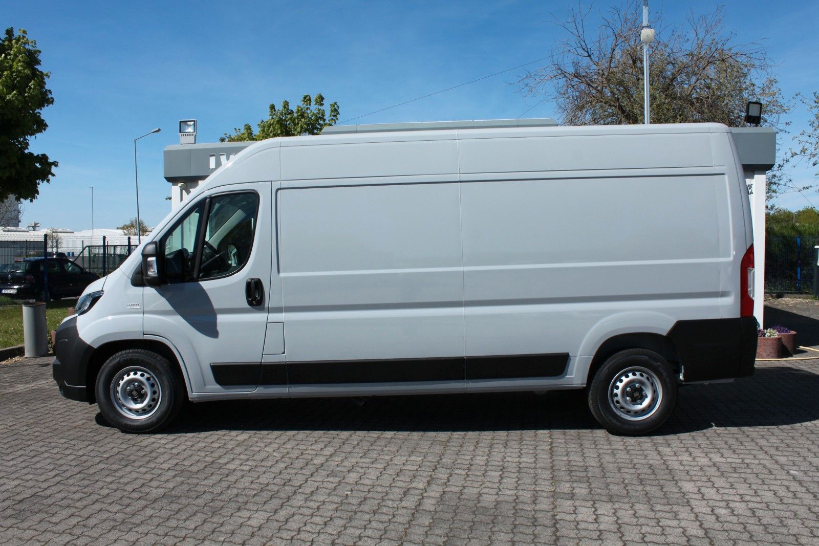 Fahrzeugabbildung Fiat Ducato KaWa  L3H2 Full LED