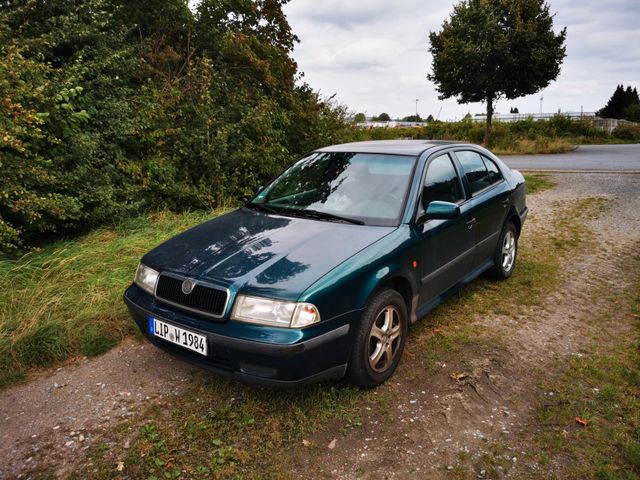 Skoda Octavia 1.6 SLX 74kW SLX