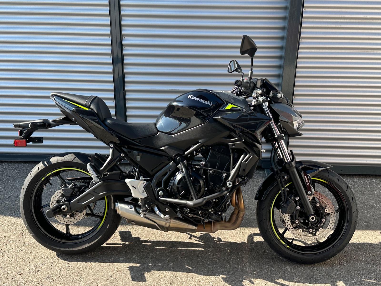 Kawasaki Z650 / "BLACK" / NEUER SERVICE + "TÜV"