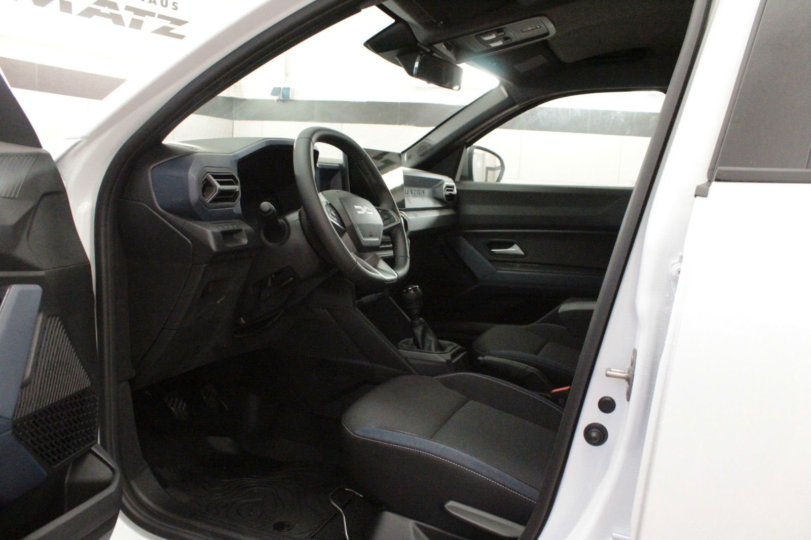 Fahrzeugabbildung Dacia Duster ECO-G 100 Expression*Winterpaket*