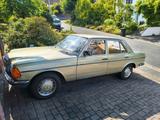 Mercedes-Benz 280 - Mercedes-Benz 280 aus 1980