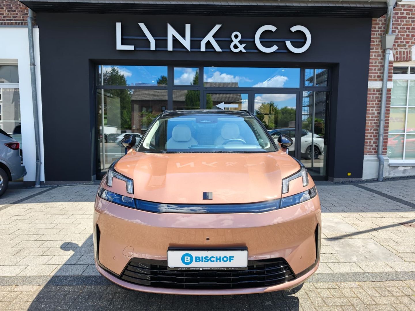 Lynk & Co 08