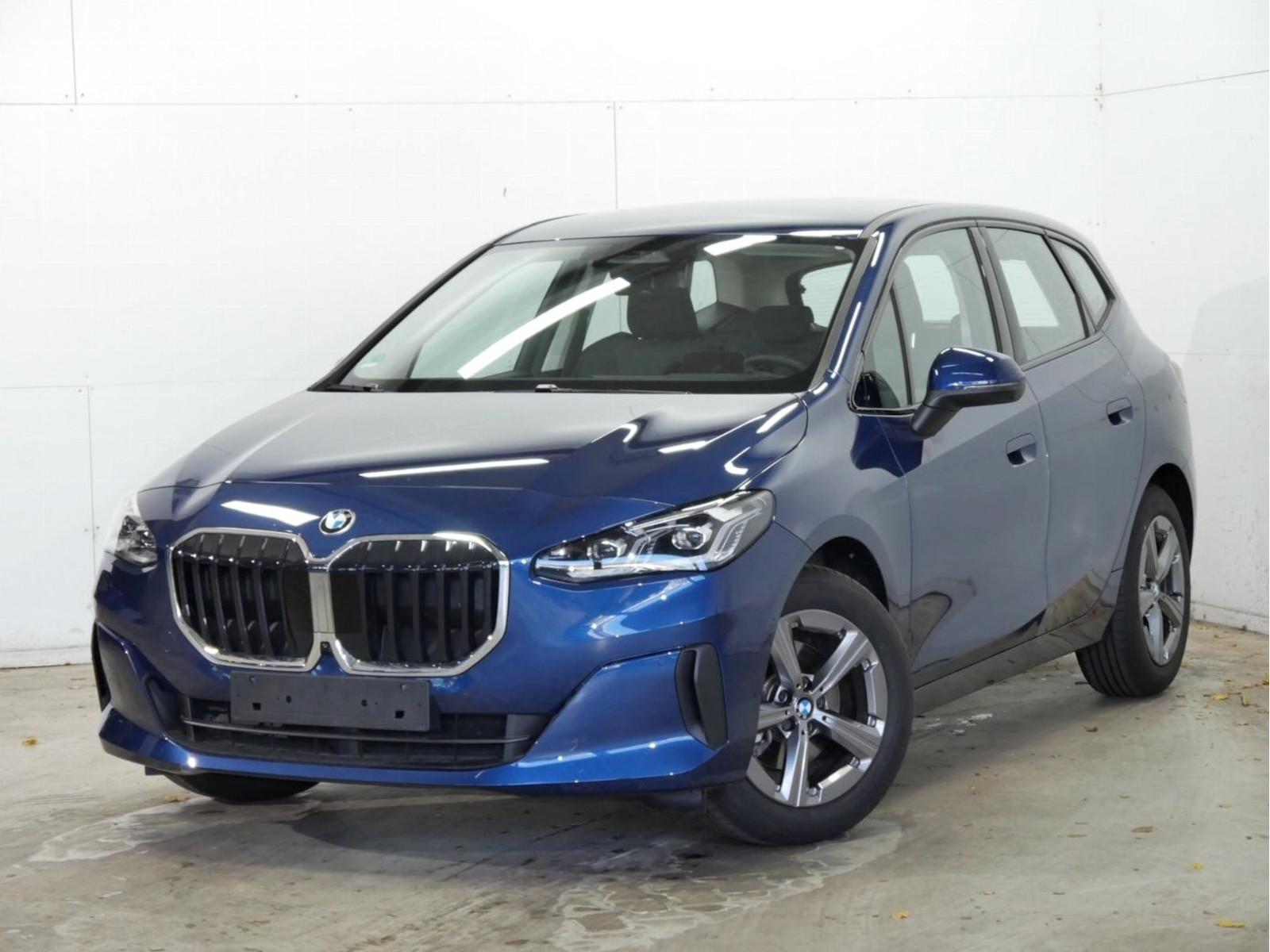 BMW 220 Active Tourer i Sport HeadUp ACC 360°Kam AHK