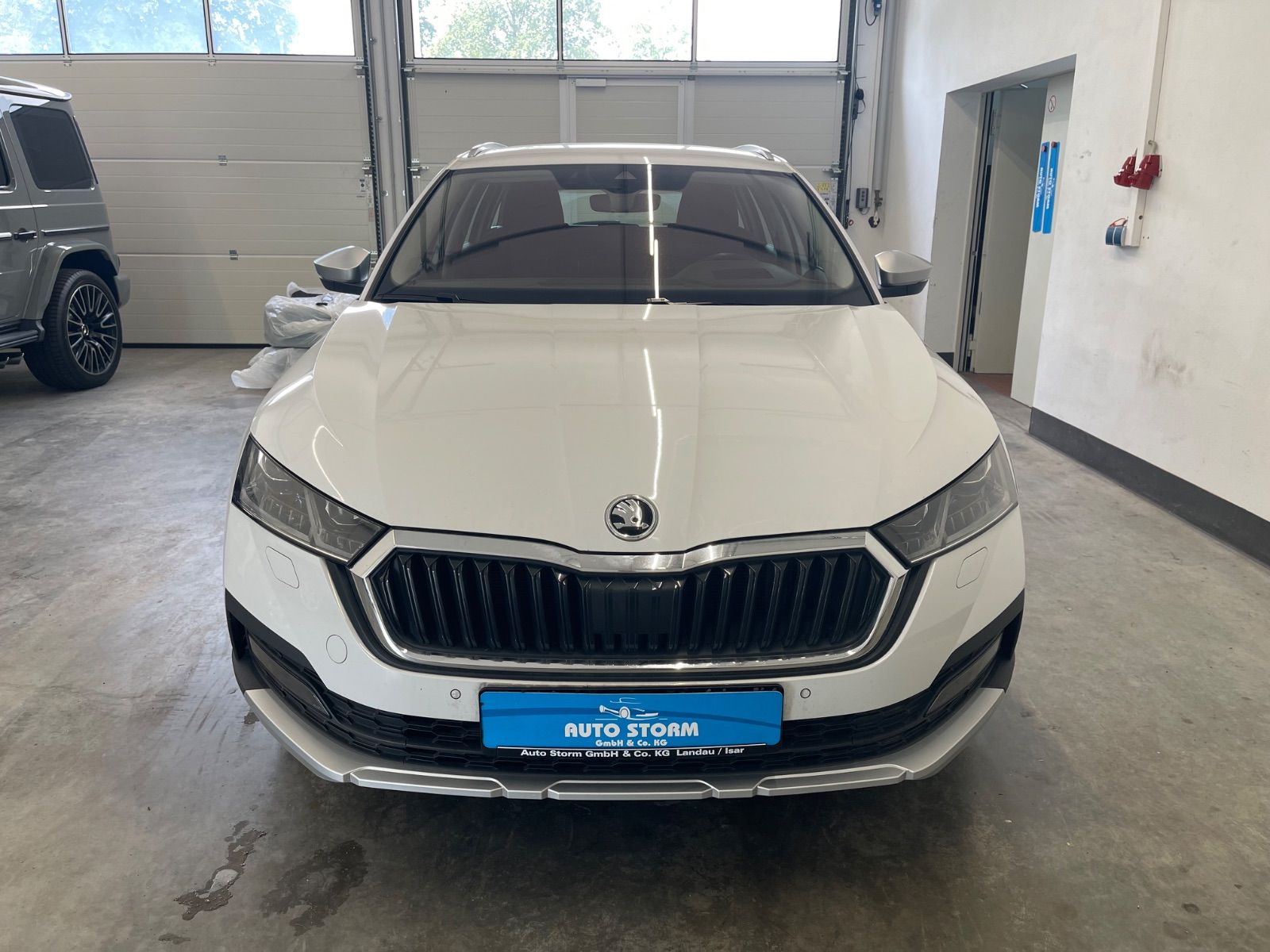 Skoda Octavia Combi 2.0 TDI 4x4 Scout*ACC*AHK*NAVI*LED imagem 2