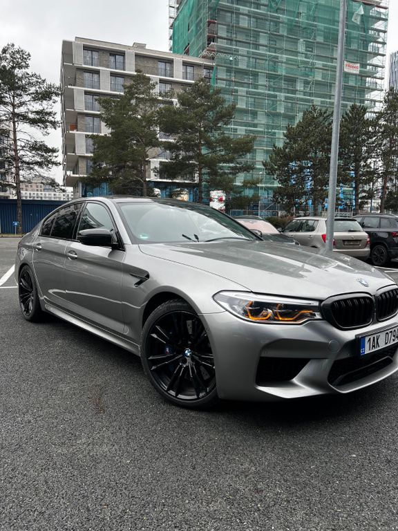 BMW M5