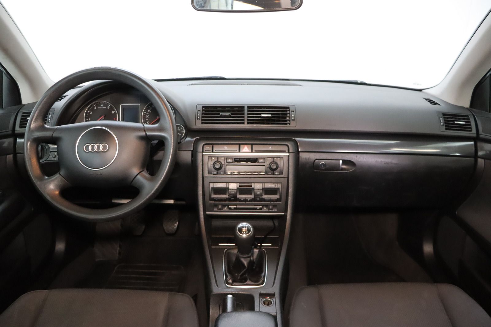 Fahrzeugabbildung Audi A4 1.6 Klimaautom. * Sitzhzg.