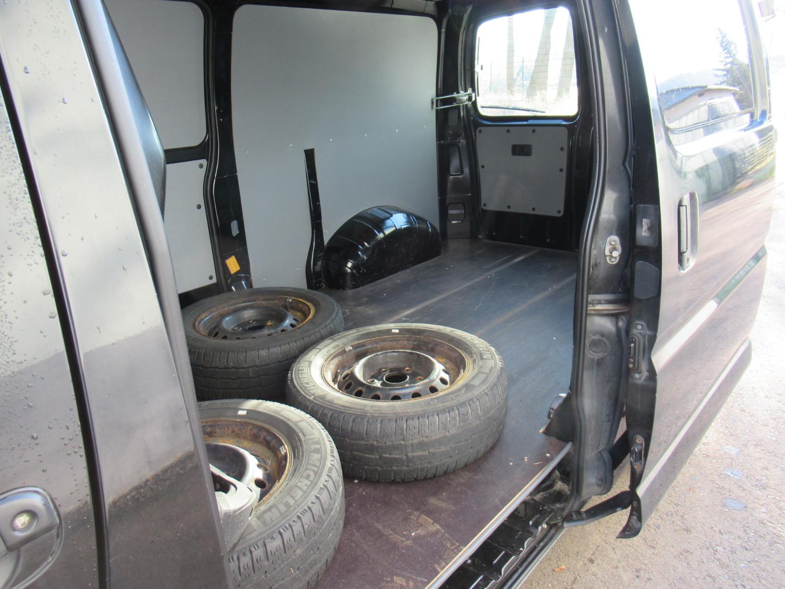 Toyota Hiace Camper 2.5 D4-D lang/2.Hd/Autom./Klima/SHZ