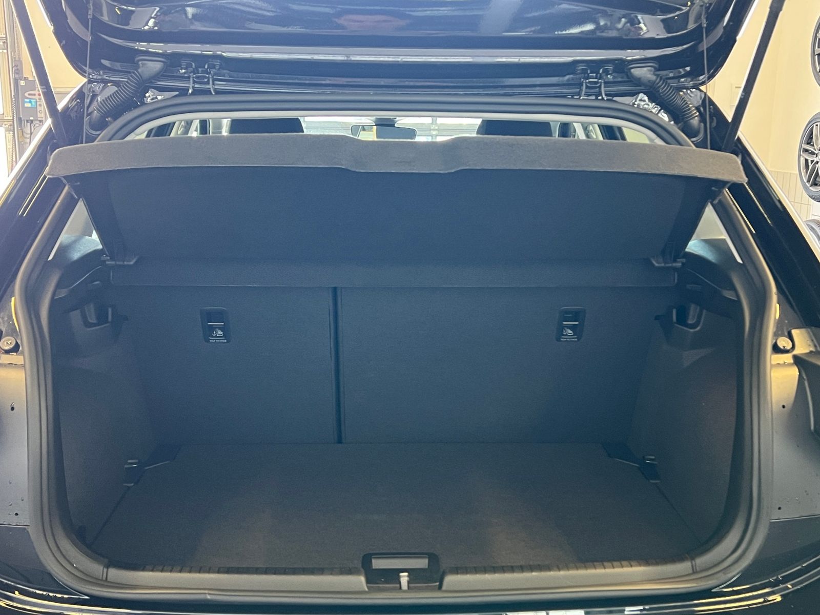 Fahrzeugabbildung Volkswagen Polo Life 1.0 MPI *Garantie,LED,Digital Cockpit*